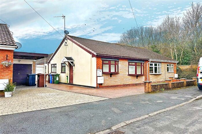 3 Bedroom Semi-Detached Bungalow For Sale In Arundel Close, Carrbrook, Stalybridge, Greater Manchester, SK15
