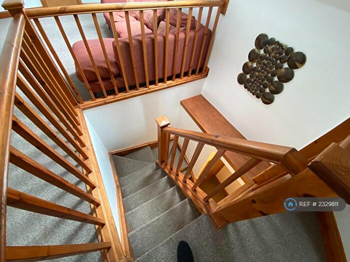 2 Bedroom Flat To Rent In Pantygwydr Road, Uplands, Swansea, SA2