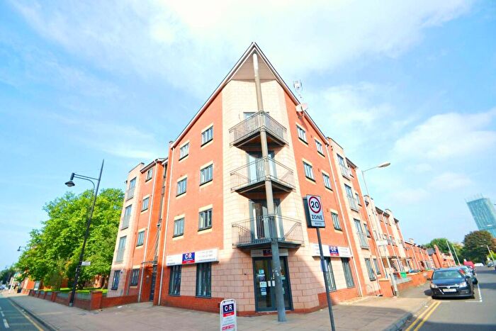 2 Bedroom Apartment To Rent In Stretford Road, Manchester, Greater Manchester, M15