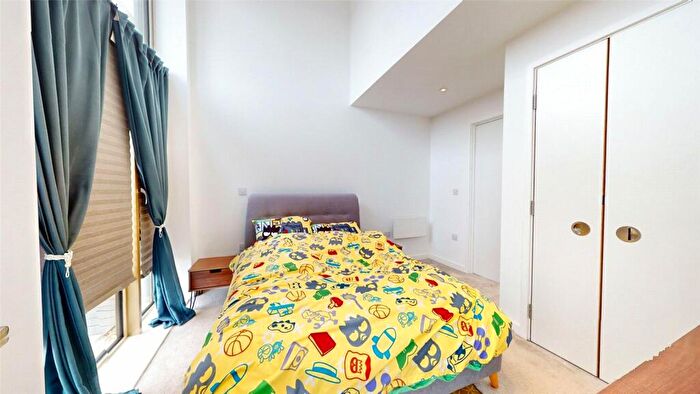 1 Bedroom Penthouse To Rent In Local Crescent, Hulme Street, Manchester, M5