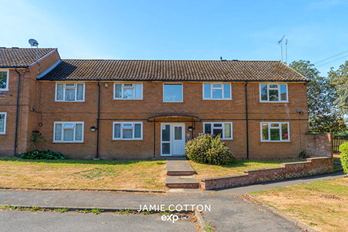 1 Bedroom Flat For Sale In Yew Tree Place, Romsley, Halesowen, B62