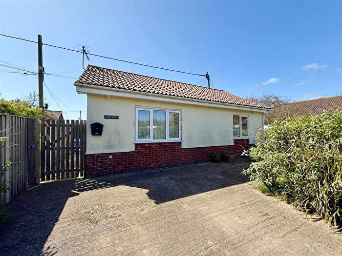 2 Bedroom Detached Bungalow For Sale In Sunset Walk, Eccles-On-Sea, NR12