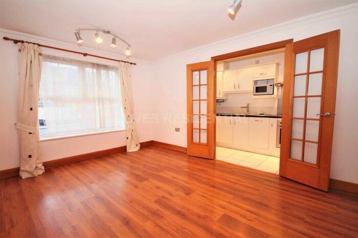 1 Bedroom Flat To Rent In Richmond Road, Kingston Upon Thames, KT2
