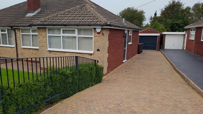 2 Bedroom Bungalow To Rent In St Albans Way, Wickersley, Rotherham, S66