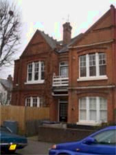 1 Bedroom Flat To Rent In Rathcoole Gardens, Crouch End, N8