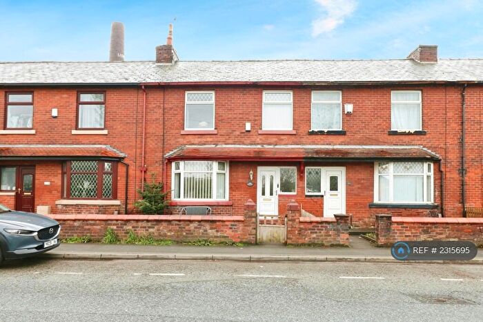 3 Bedroom Terraced House To Rent In Shaw Road, Royton, Oldham, OL2