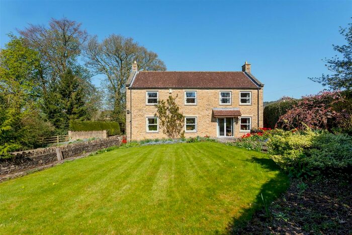 4 Bedroom Detached House For Sale In Brandsby, York, YO61
