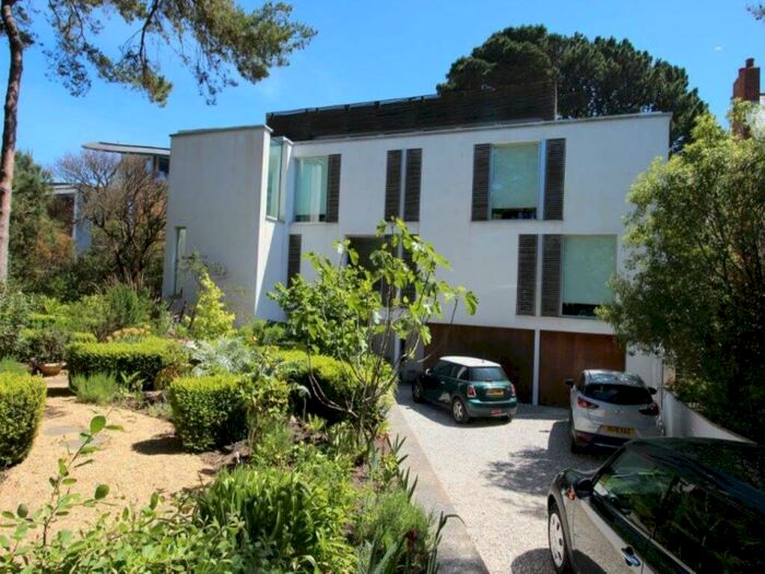 1 Bedroom Flat To Rent In Banks Road, Sandbanks, Poole, BH13