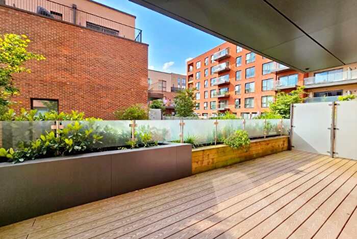 1 Bedroom Flat To Rent In Throney Close, Colindale, NW9