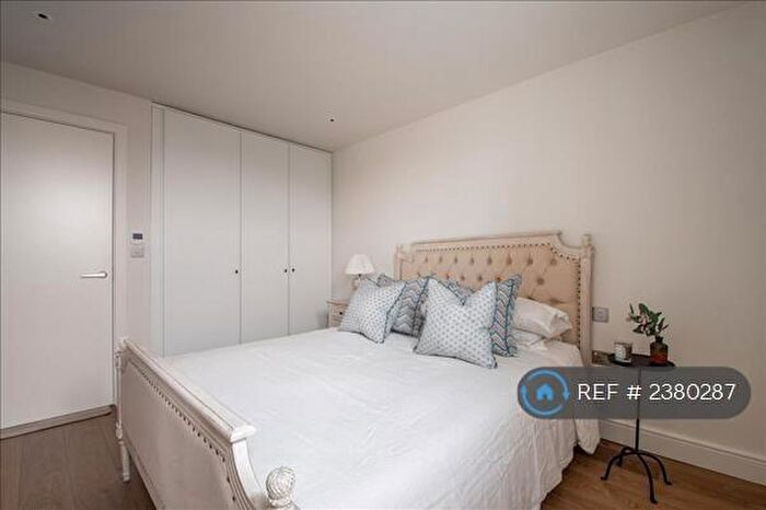 1 Bedroom Flat To Rent In Macpherson Apartments, London, E2