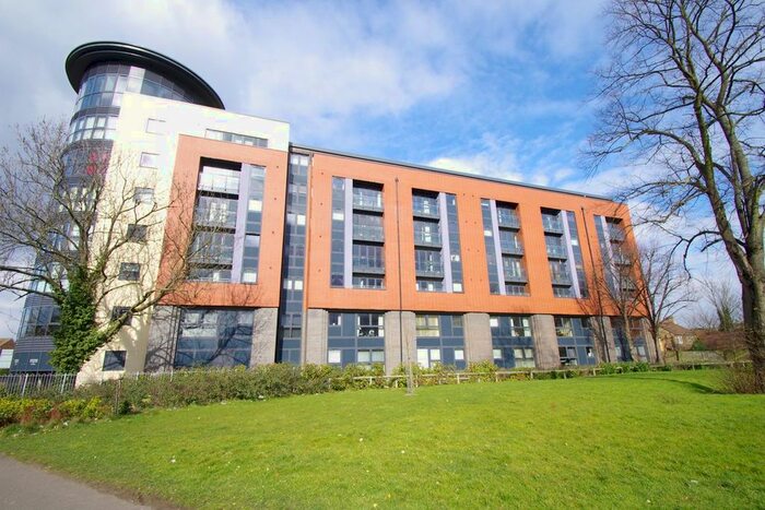 2 Bedroom Flat To Rent In Flanders Court, - St Albans Road, Watford, WD17