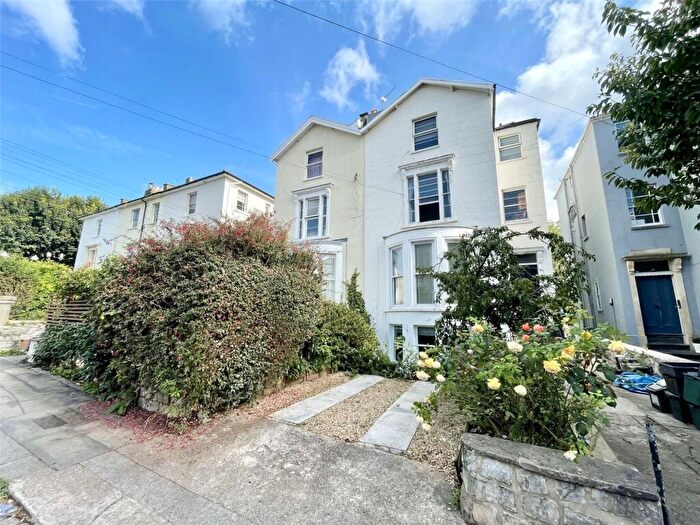 2 Bedroom Flat To Rent In Redland, Hampton Park, BS6