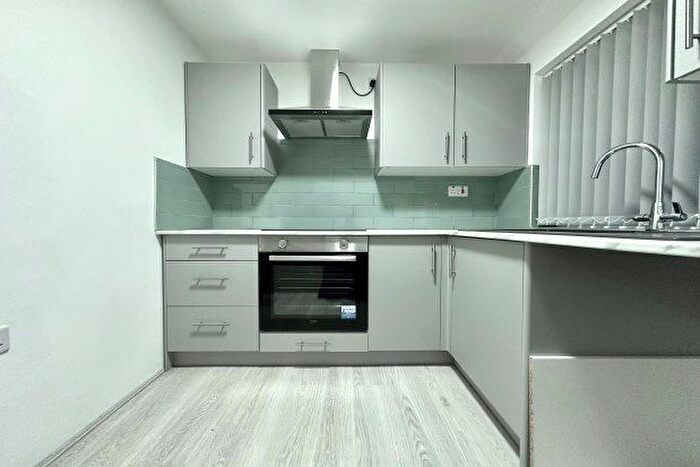 3 Bedroom Flat To Rent In Woodwells Road, Birmingham, B8