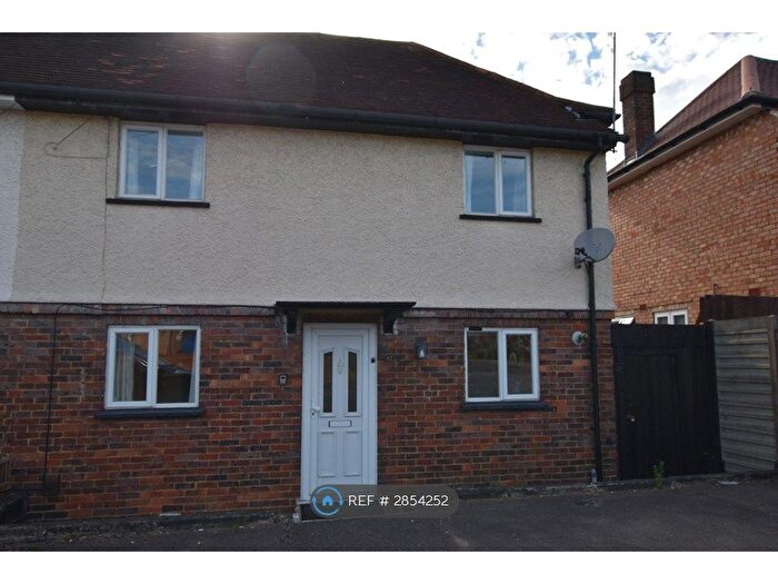 3 Bedroom Semi Detached House To Rent In Northway, Guildford, GU2