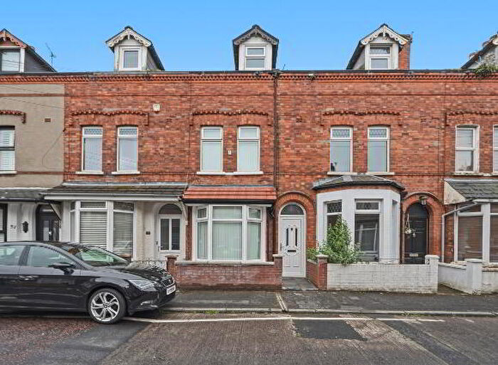 3 Bedroom Mid Terraced House For Sale In Glenbrook Avenue, Belfast, BT5
