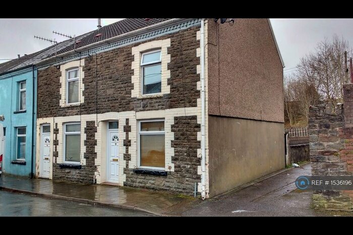 2 Bedroom Terraced House To Rent In Shady Road, Gelli, CF41