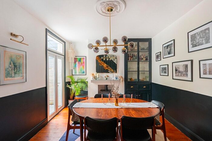 4 Bedroom Terraced House For Sale In Newbridge Road, St Annes, BS4