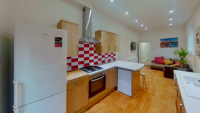 5 Bedroom Terraced House To Rent In Victory Road, Portsmouth, Portsmouth, PO1