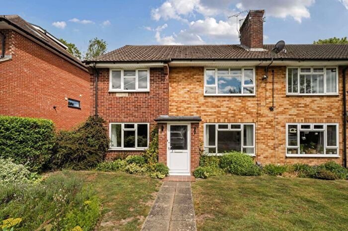 2 Bedroom Flat For Sale In North Hill Court, Andover Road, SO22