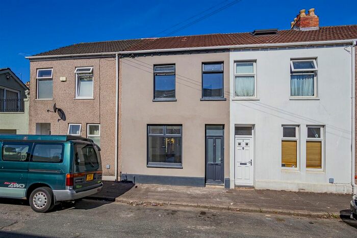 2 Bedroom Terraced House To Rent In Fern Street, Canton, Cardiff, CF5