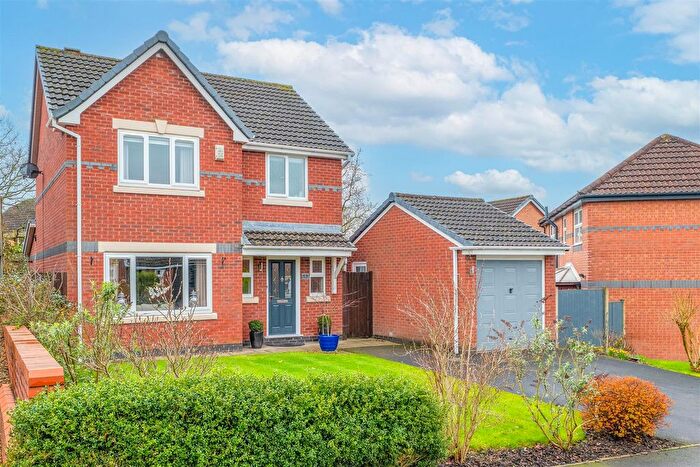 3 Bedroom Detached House For Sale In Windflower Drive, Leyland, PR25
