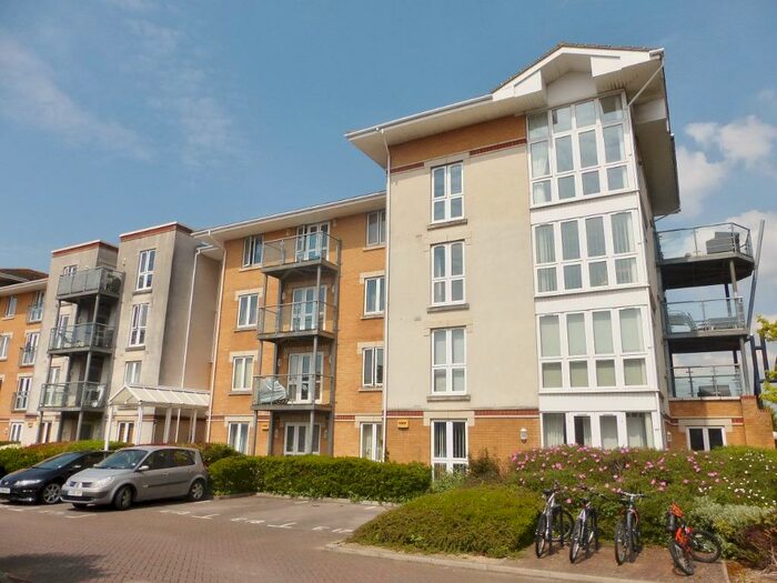 2 Bedroom Flat To Rent In Hawkeswood Road, Bitterne Manor, Southampton, SO18