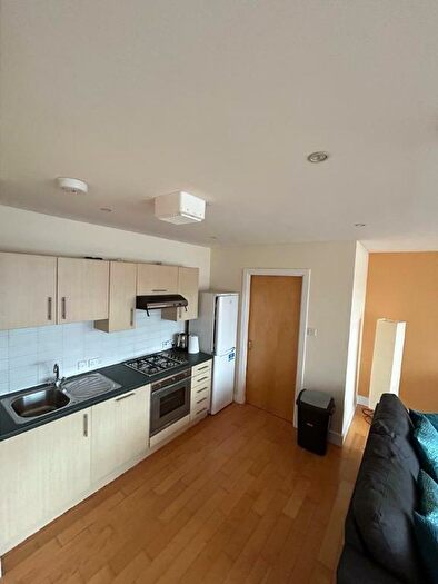 1 Bedroom Flat To Rent In Chambers Street, Edinburgh, EH1
