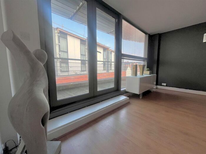2 Bedroom Flat To Rent In Cornwallis Street, Liverpool, L1