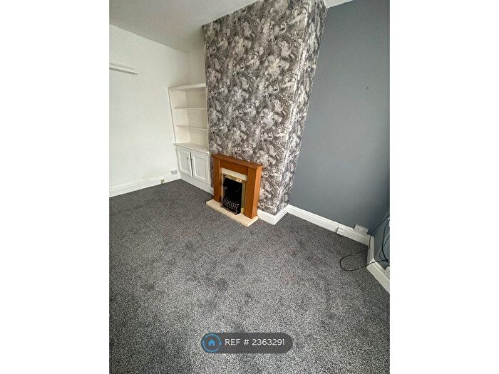 2 Bedroom Flat To Rent In Carlton Terrace, Blyth, NE24