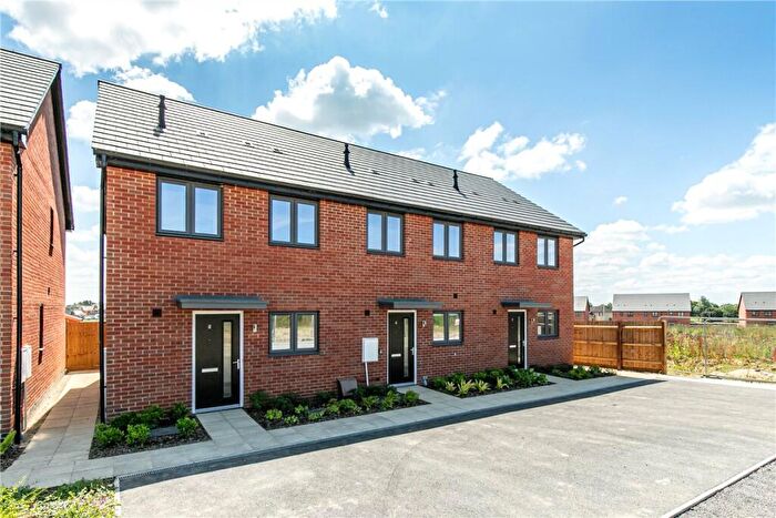 2 Bedroom End Of Terrace House To Rent In Millet Way, Curbridge, Witney, OX29
