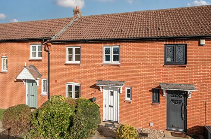 3 Bedroom Terraced House For Sale In Carnival Close, Ilminster, Somerset, TA19