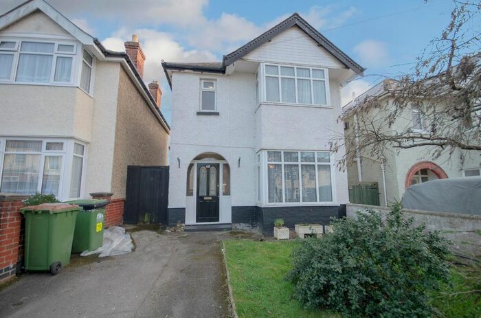 3 Bedroom Detached House To Rent In Swift Road, Woolston, Southampton, SO19