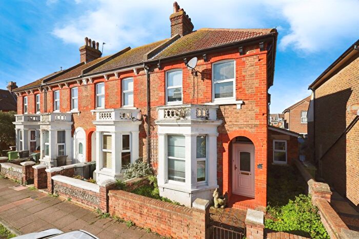 3 Bedroom End Of Terrace House For Sale In Latimer Road, Eastbourne, BN22