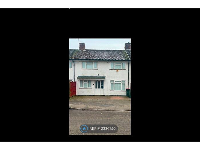 3 Bedroom Terraced House To Rent In Barnfield Road, Crawley, RH10