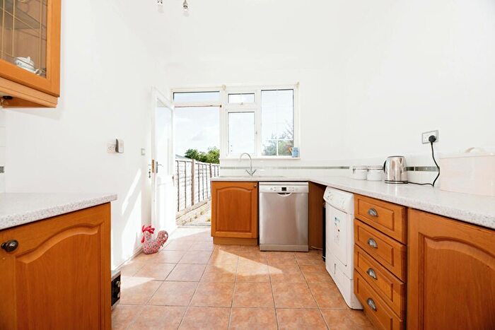 2 Bedroom Terraced House For Sale In Alberta Avenue, Sutton, SM1