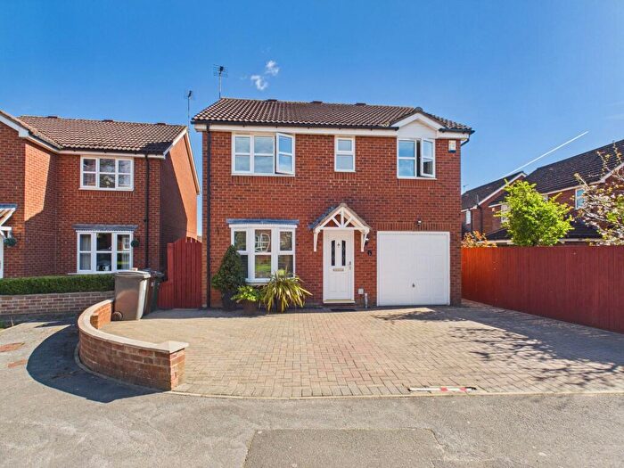 4 Bedroom Detached House For Sale In Lynwith Close, Carlton, DN14