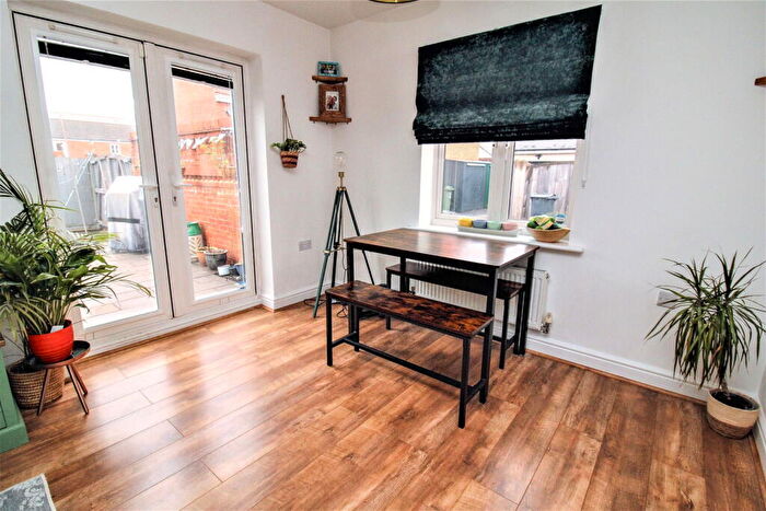3 Bedroom Semi-Detached House For Sale In Whimbrel Avenue, Portishead, Portishead, BS20