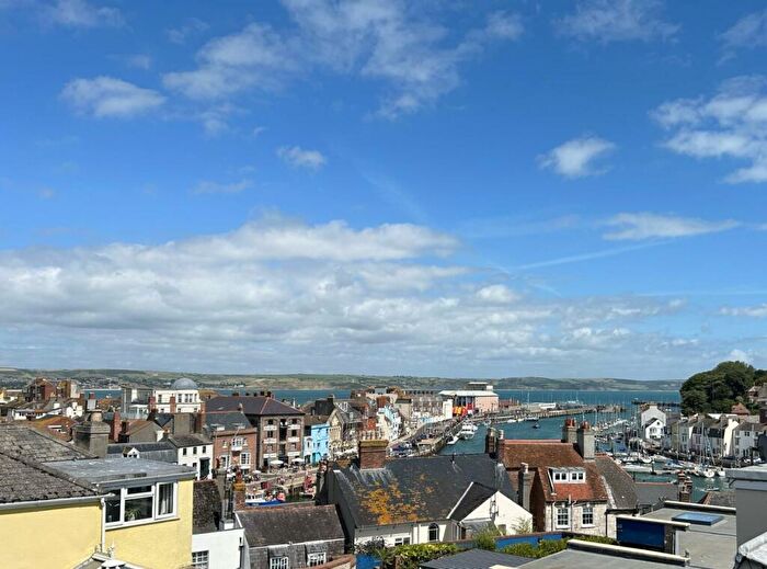 3 Bedroom Terraced House To Rent In Hartlebury Terrace, Weymouth, DT4