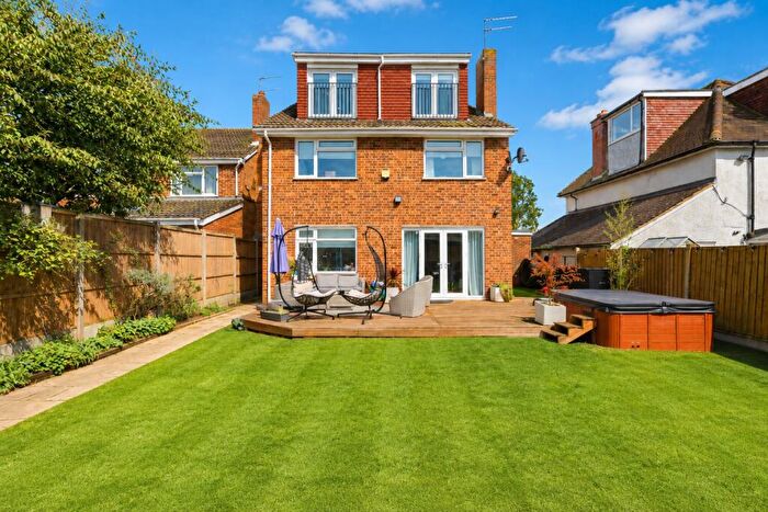 4 Bedroom Detached House For Sale In High Street, London Colney, St. Albans, Hertfordshire, AL2