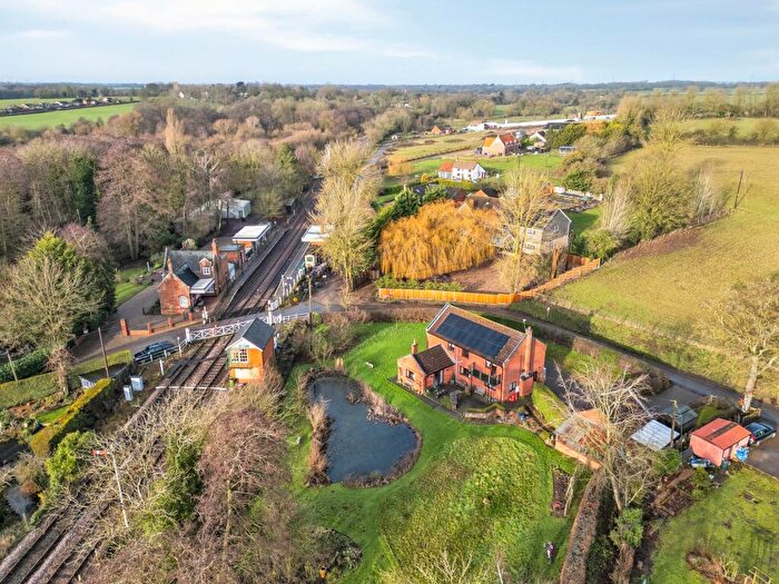 4 Bedroom Detached House For Sale In A Refined Balance Of Rural Outlook And Modern Efficiency In Thuxton, NR9