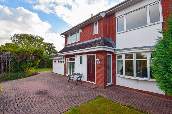 4 Bedroom Detached House To Rent In Preston Old Road, Freckleton, Preston, Lancashire, PR4