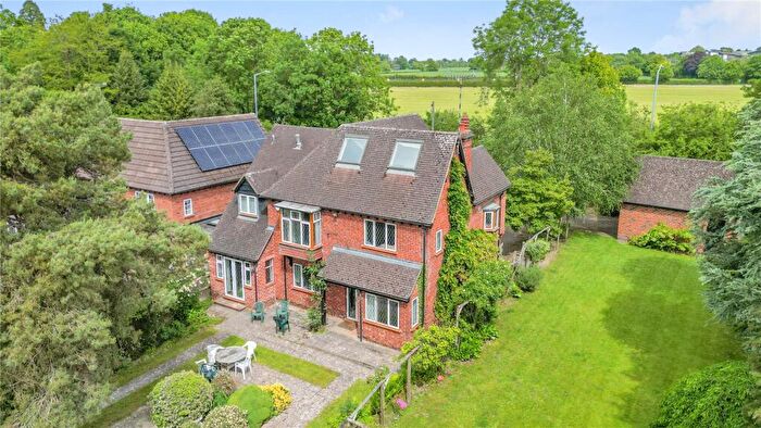 5 Bedroom Detached House For Sale In Kenilworth Road, Blackdown, Leamington Spa, Warwickshire, CV32