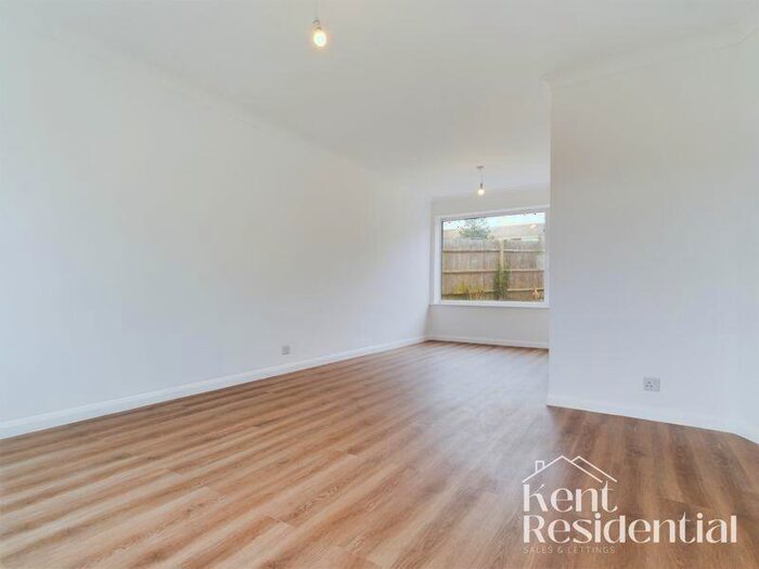 2 Bedroom End Of Terrace House To Rent In Gadby Road, Sittingbourne, ME10