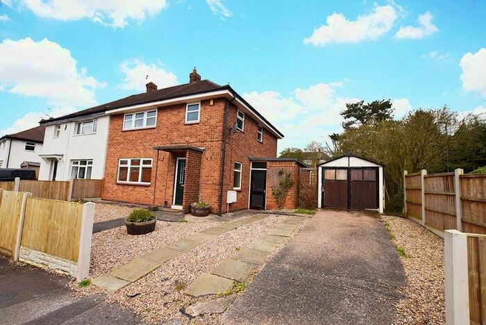 3 Bedroom Semi-Detached House To Rent In Sanderson Road, Chaddesden, Derby, Derbyshire, DE21