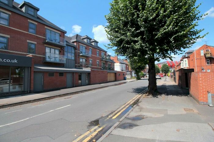 1 Bedroom Apartment To Rent In Radcliffe Road, West Bridgford, NG2