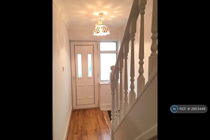 3 Bedroom Terraced House To Rent In Garland Road, Plumstead, SE18