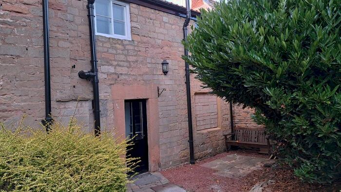 2 Bedroom Flat To Rent In Castle Street, Mansfield Woodhouse, Mansfield, NG19