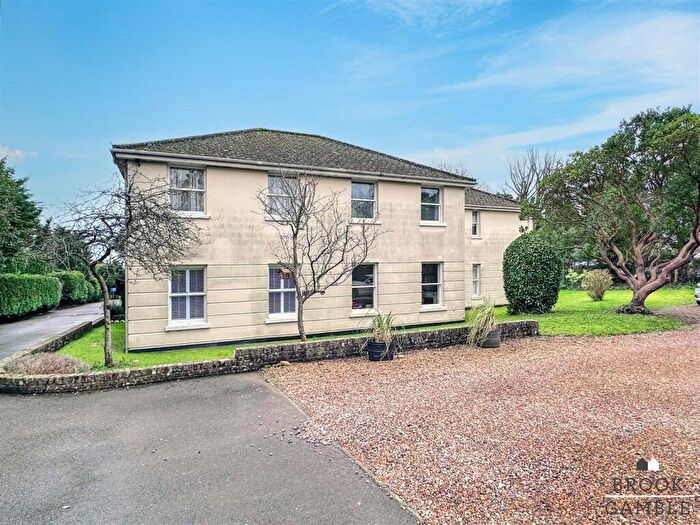 1 Bedroom Flat For Sale In Haystoun House, Church Street, Willingdon, Eastbourne, BN22