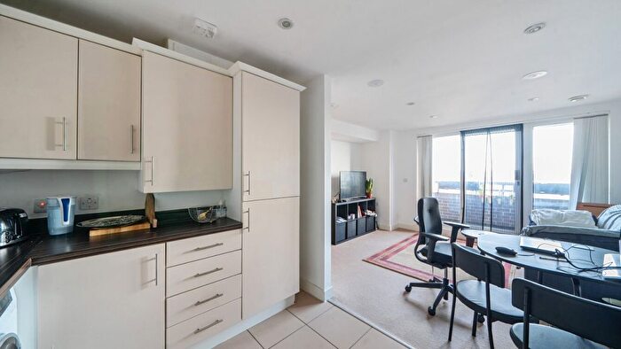 1 Bedroom Flat For Sale In Poppy Drive, London, EN3