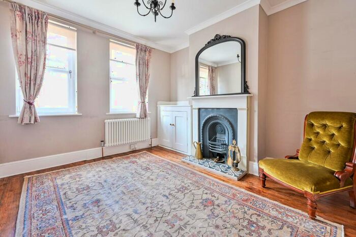 2 Bedroom Semi-Detached House To Rent In Denzil Road, Guildford, GU2